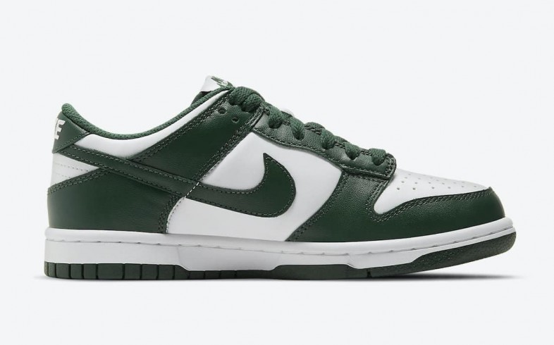 dunk low team green raffle