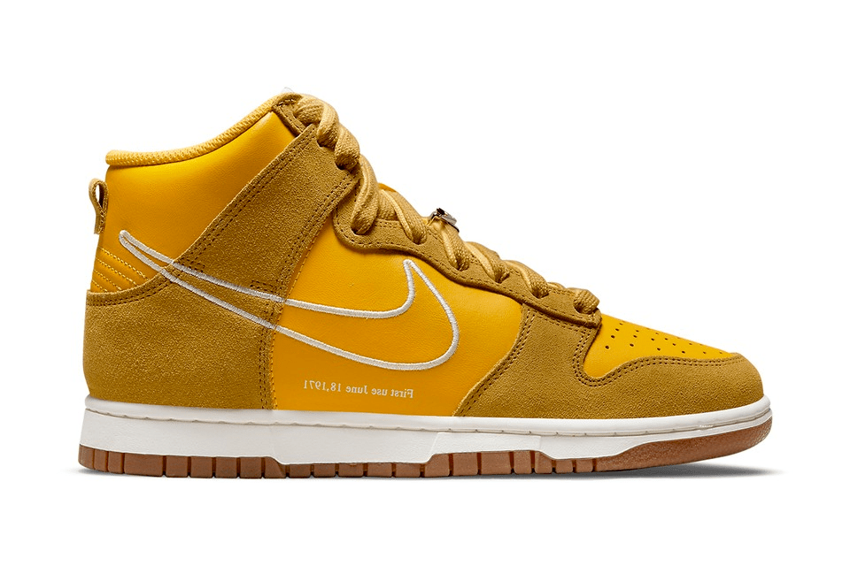 dunk high team gold