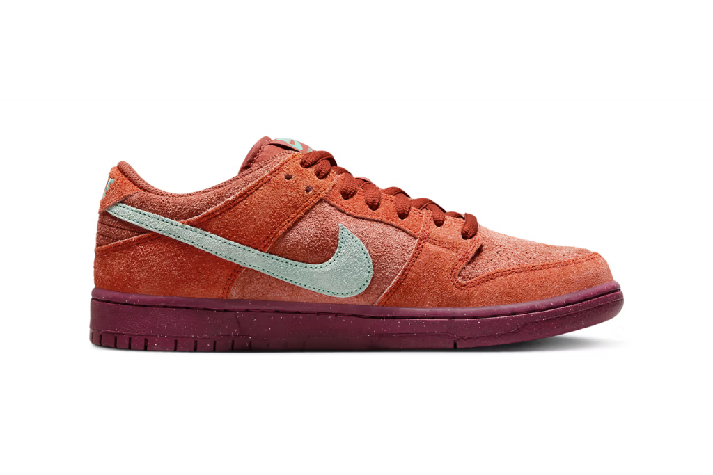 sb dunk low red